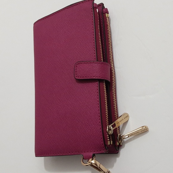 ❤❤❤MICHAEL KORS PINK WALLET❤❤❤ - Picture 2 of 3
